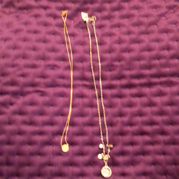 3 Guess Los Angeles necklaces - Picture 6 of 15